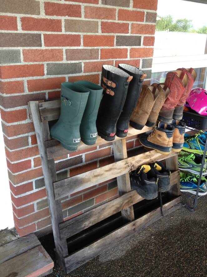 The Great and Affordable DIY Shoe Rack  #10Ideas #shoes #racks #storage  #organize #ideas #industrialshoeracks #homema…