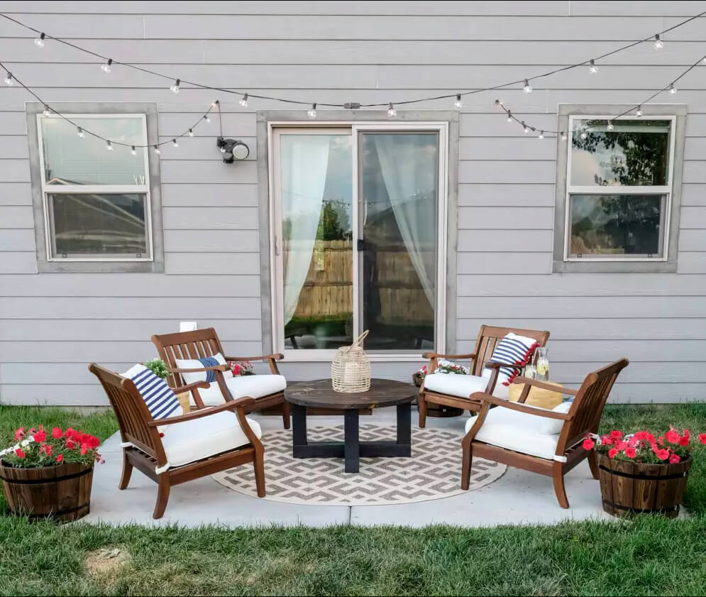 Simple Budget-Friendly Cozy Patio Garden