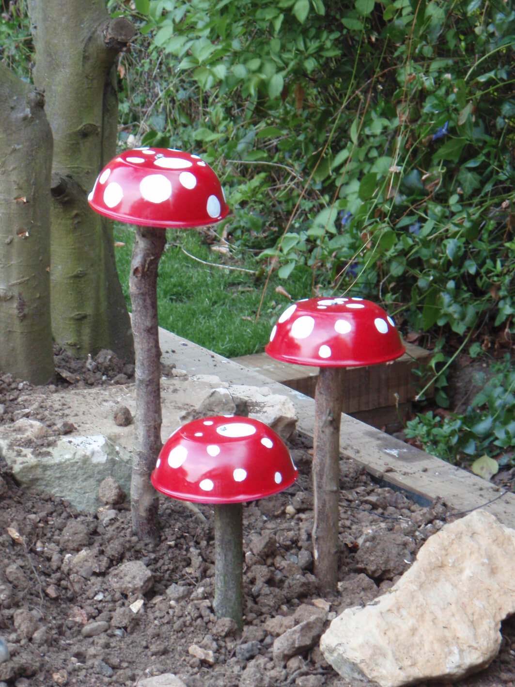 Affordable and Simple Garden Art Mushrooms