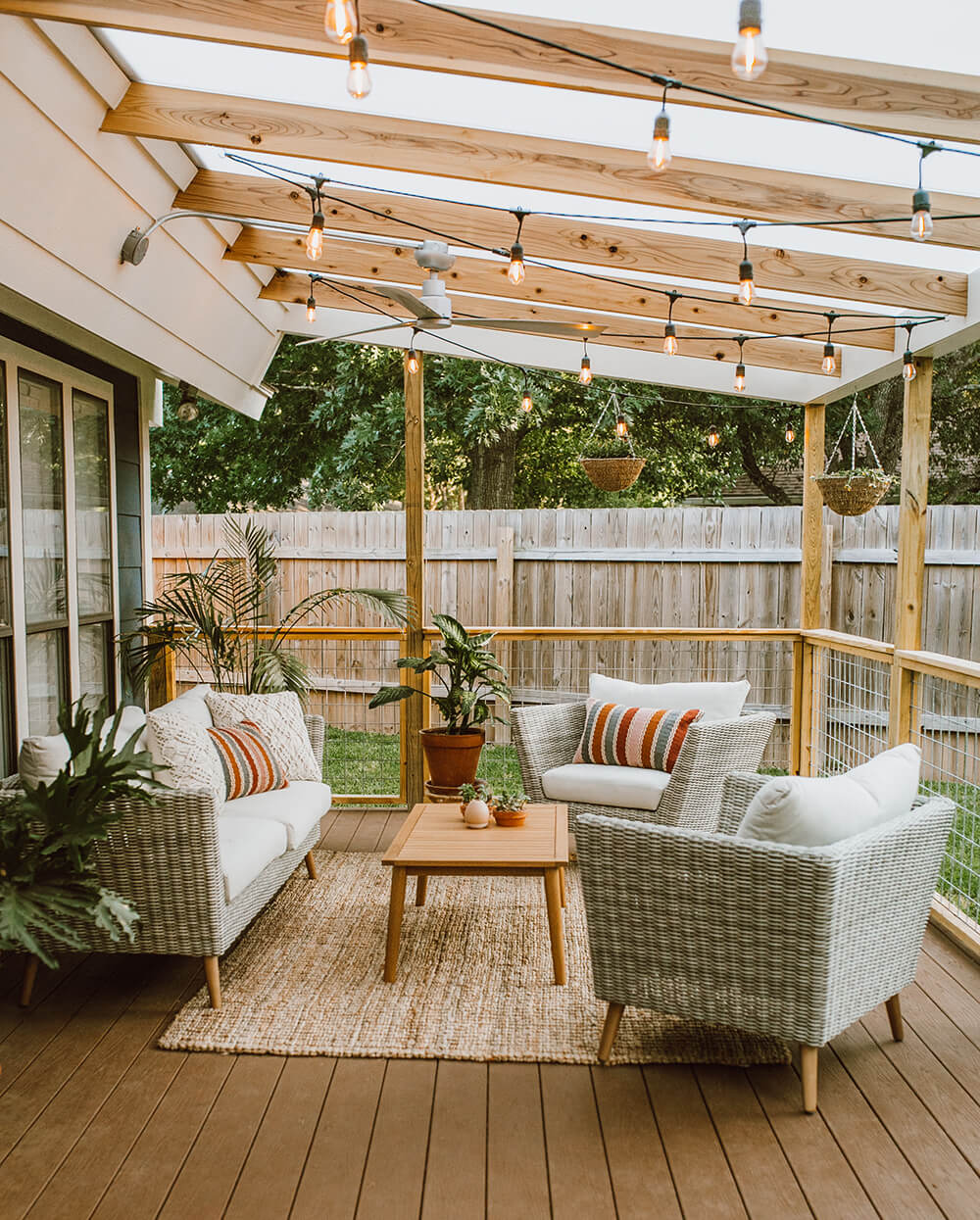 Classic Covered Wicker Porch Design