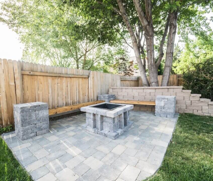 Paved Fire Pit Backyard Garden Patio