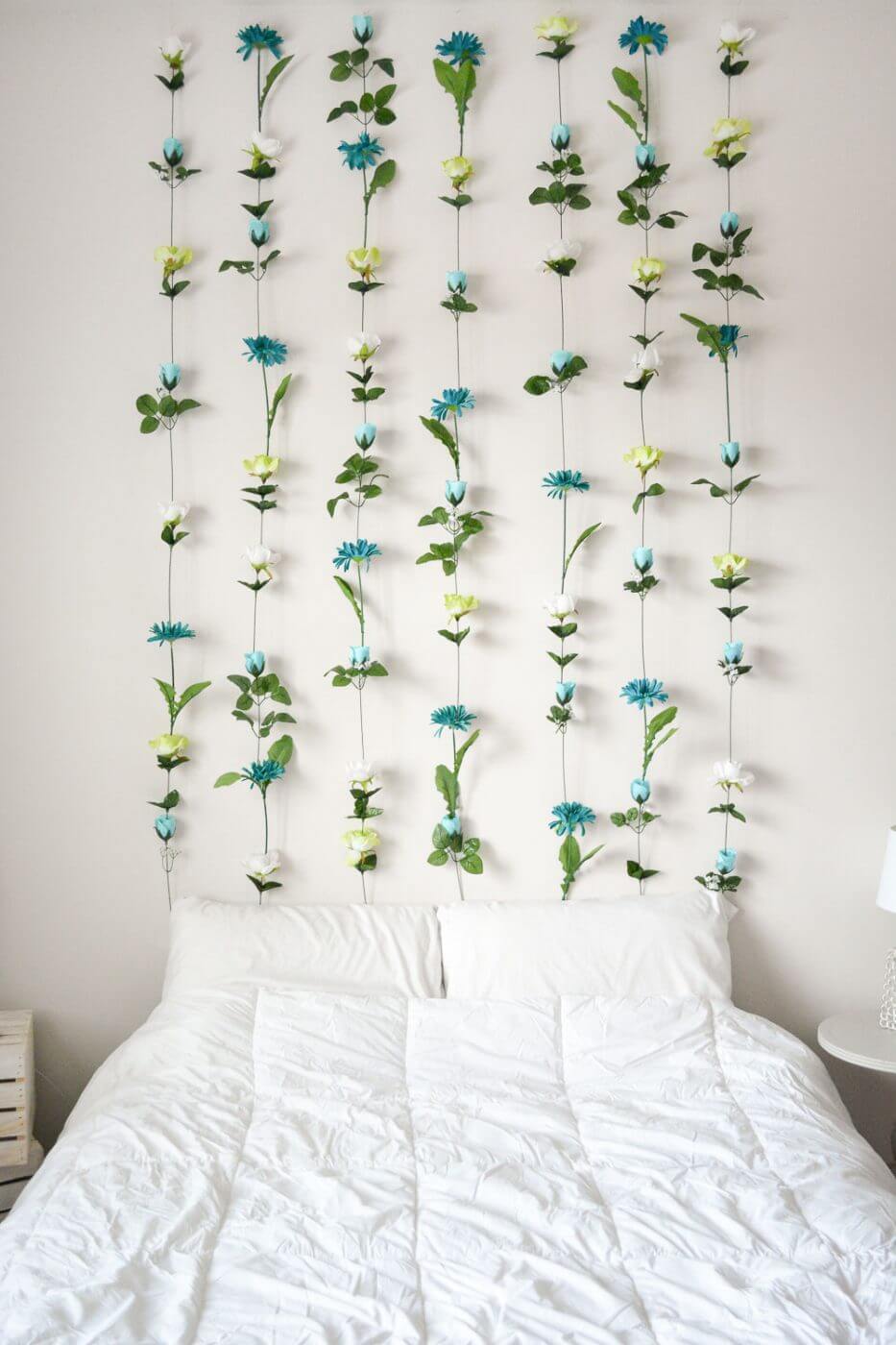 Floating Flower Garland Wall Decoration