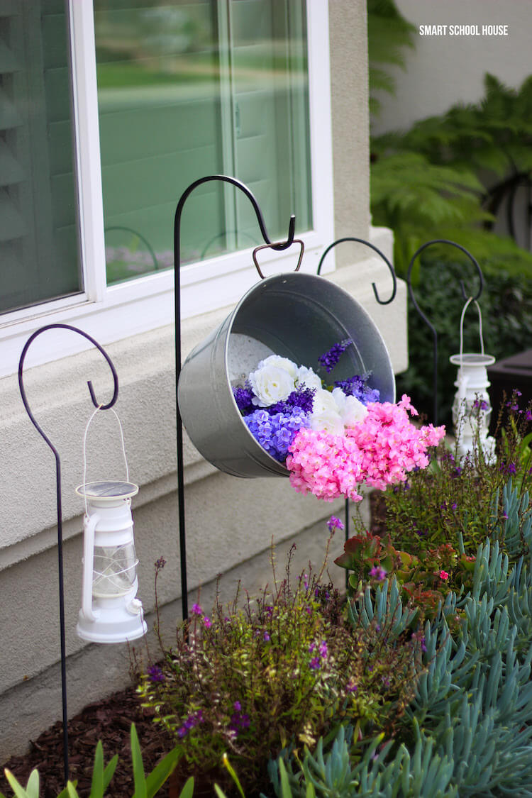 Simple and Functional Metal Bucket