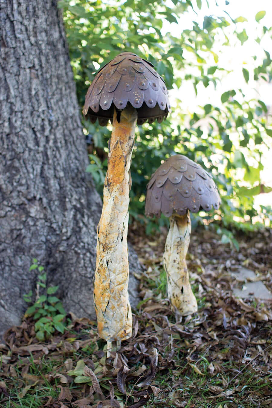 Set of 2 Metal Mushrooms