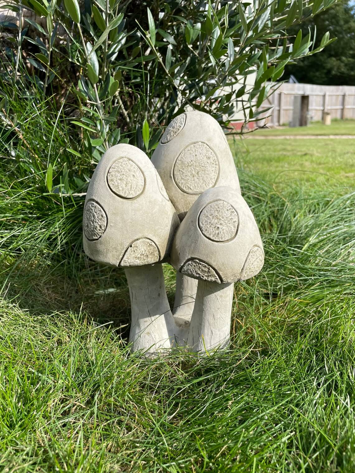 Stone Design Outdoor Mushroom Statue