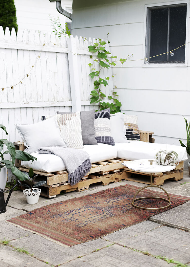 Repurposed Pallet L-Shaped Outdoor Couch