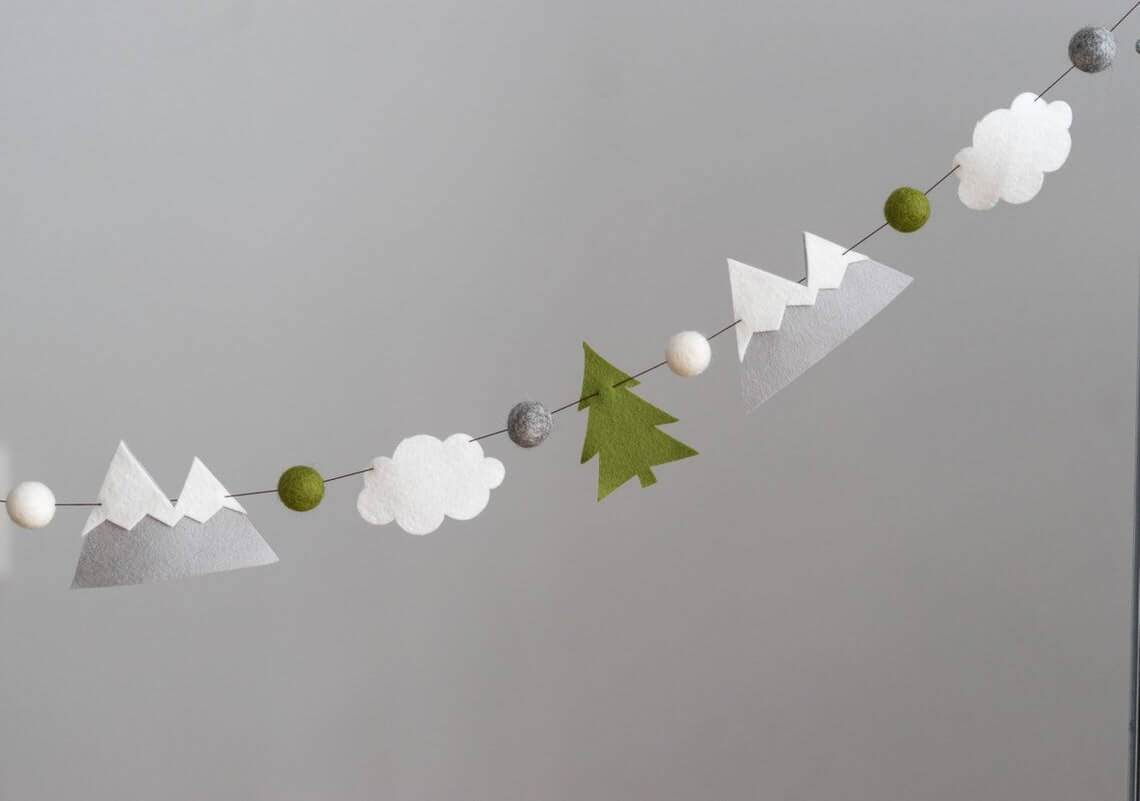 Dreamy Felt Mountain Range Garland