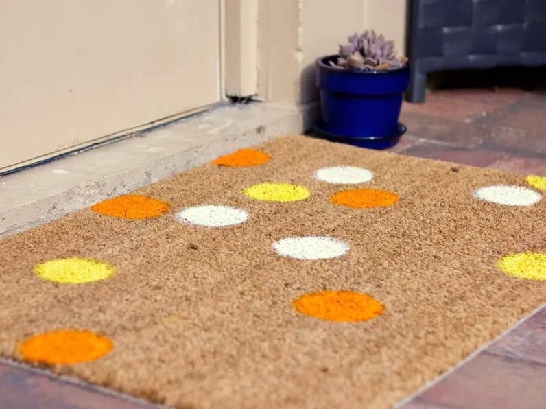 Adorable DIY Painted Doormat Design