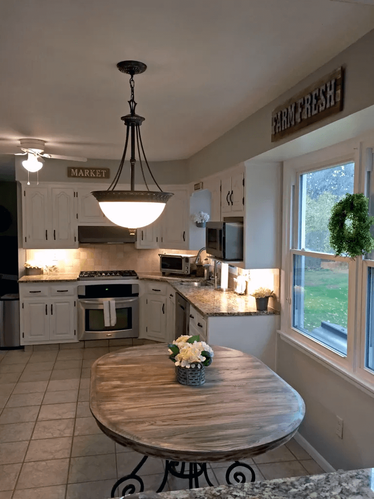 Distressed Wood Farmhouse Finish Dining Table