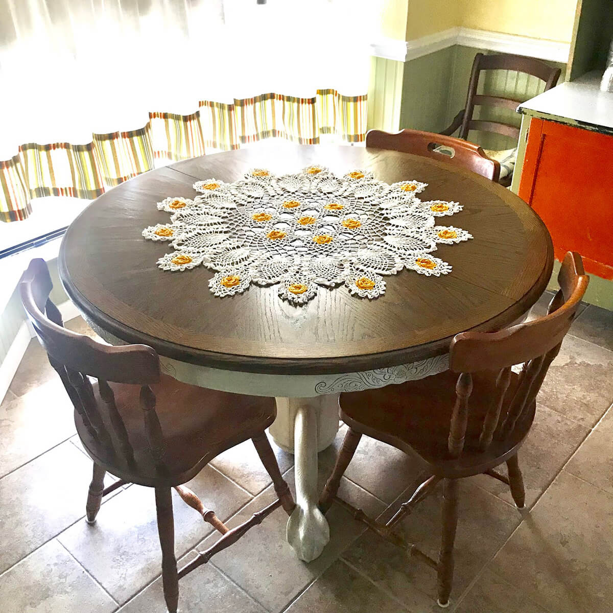 Vintage White Base DIY Redo Kitchen Table