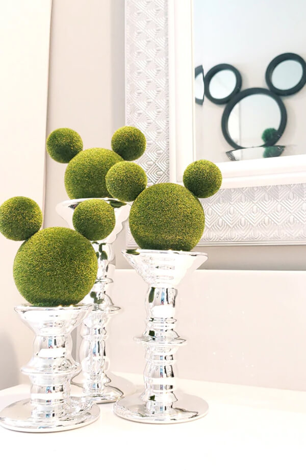 Cool Mickey Topiaries Are Elegant and Beautiful
