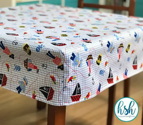 Fitted Tablecloth for Your Kitchen Table