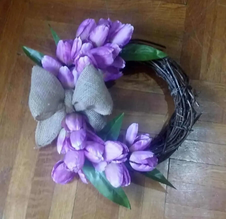 Easy Tulip DIY Grapevine Wreath