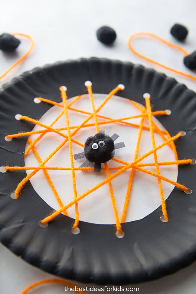Halloween Paper Plate Craft for Kids