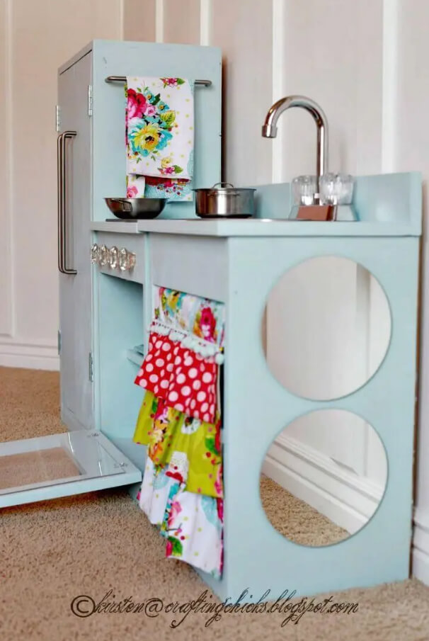 Bright DIY Blue Retro Kitchen