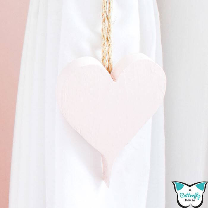 Simple DIY Heart Curtain Ties