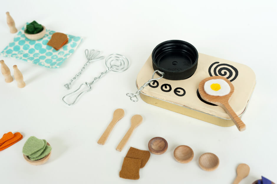 Adorable Mini DIY Play Kitchen