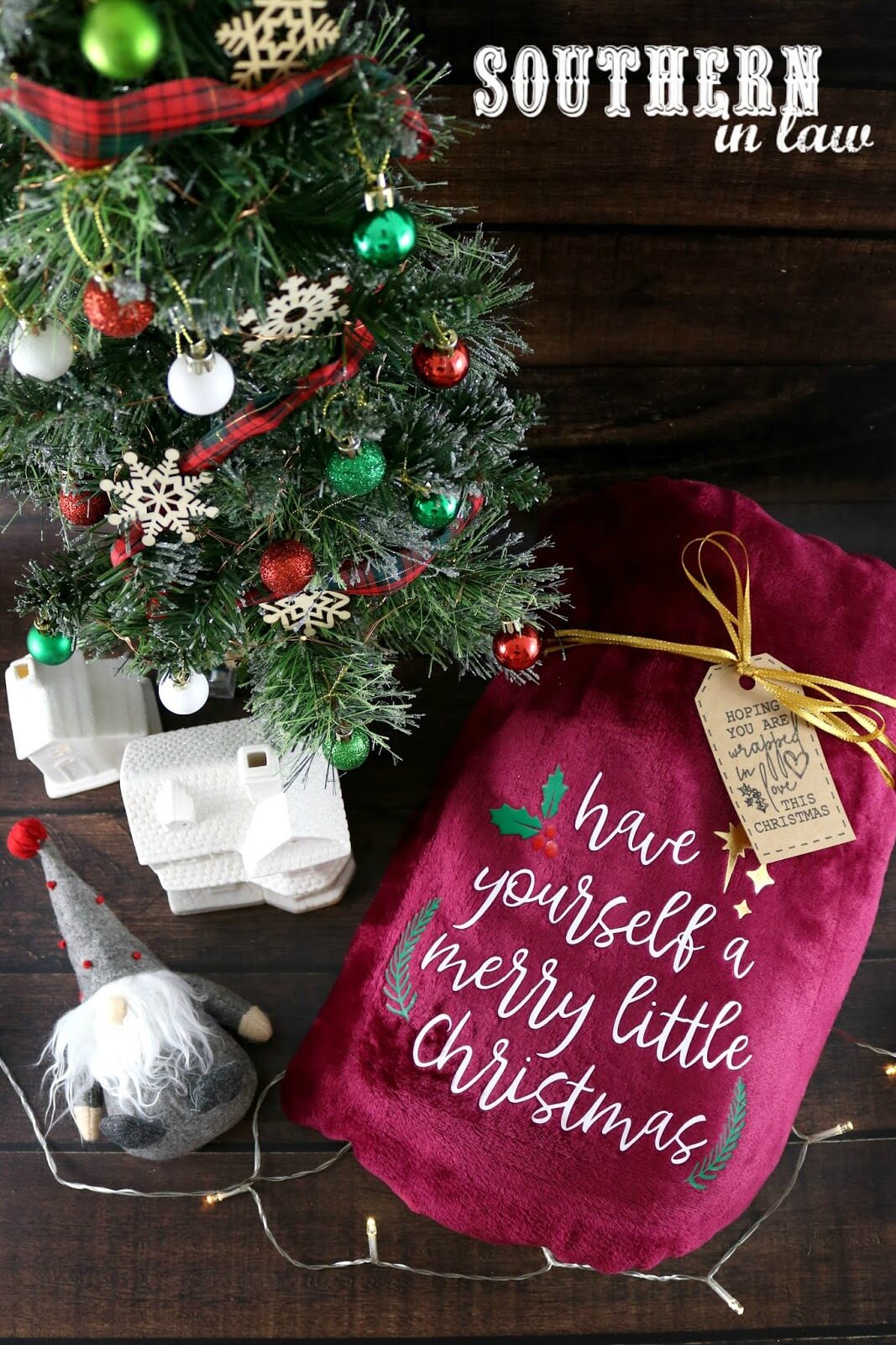 DIY Handmade Christmas Blanket Present