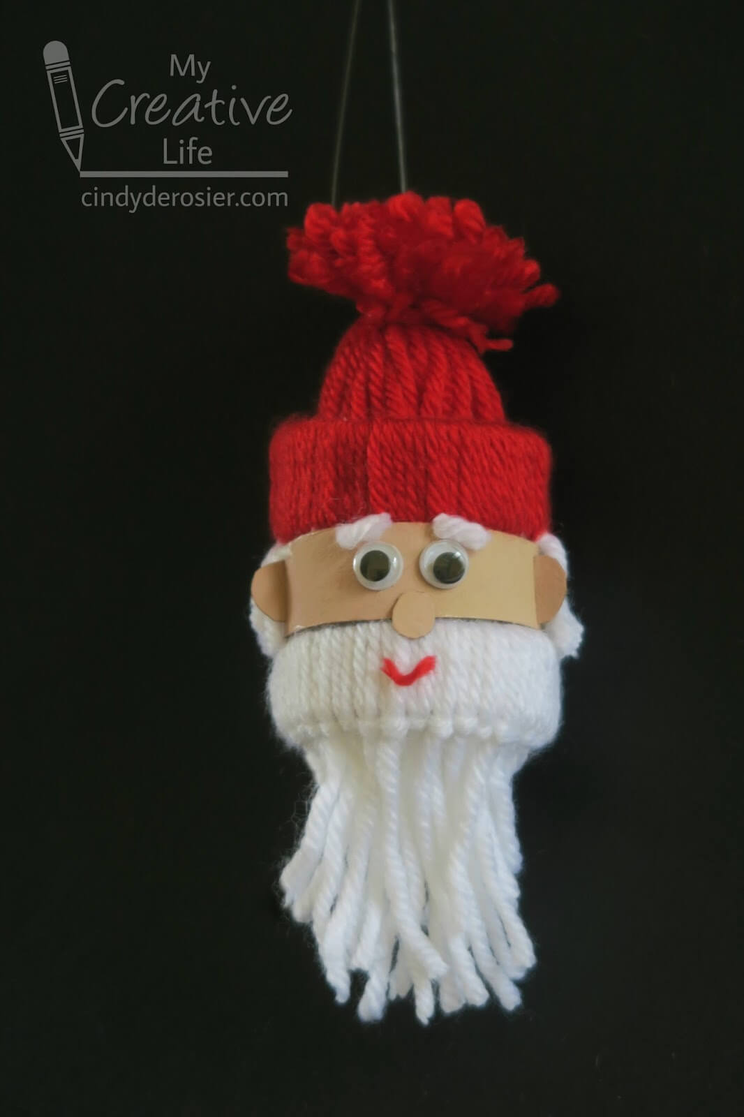 Yarn-Themed Santa Ornament Design