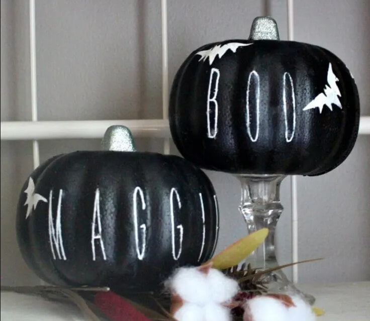 Cool Chalkboard Style Painted Pumpkins