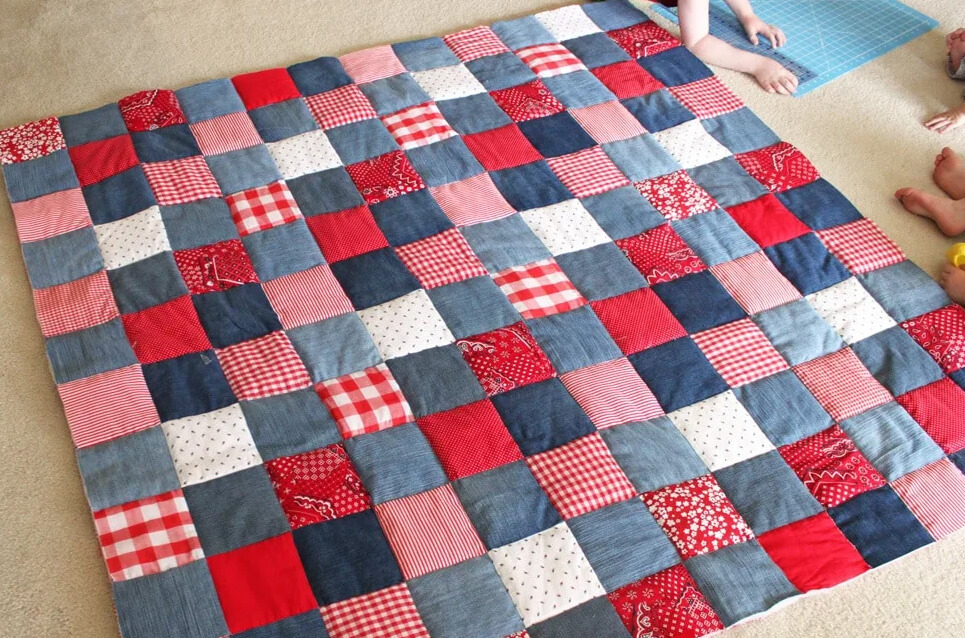 DIY Denim Themed Picnic Quilt