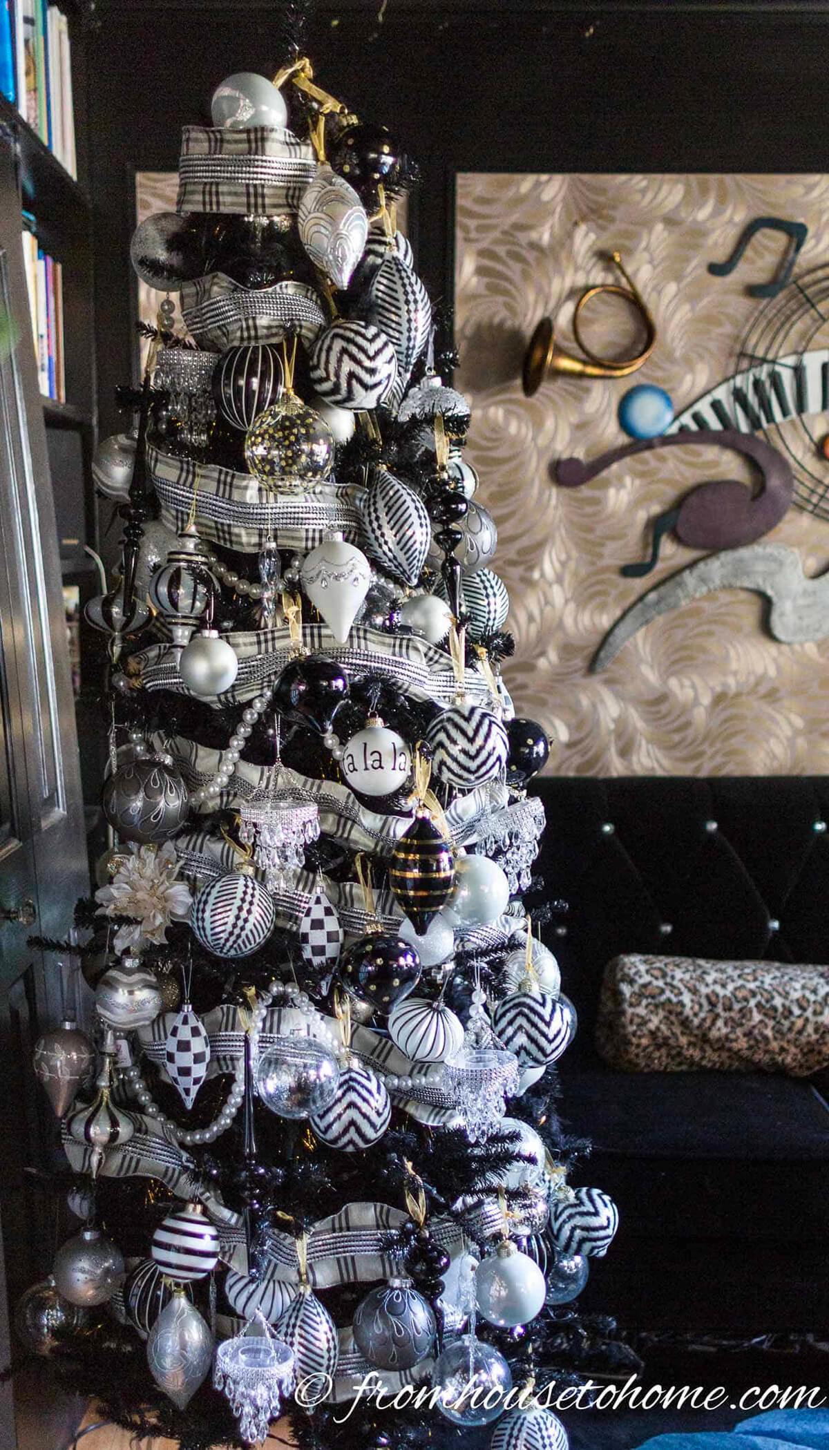 Sophisticated Black and White Christmas Tree