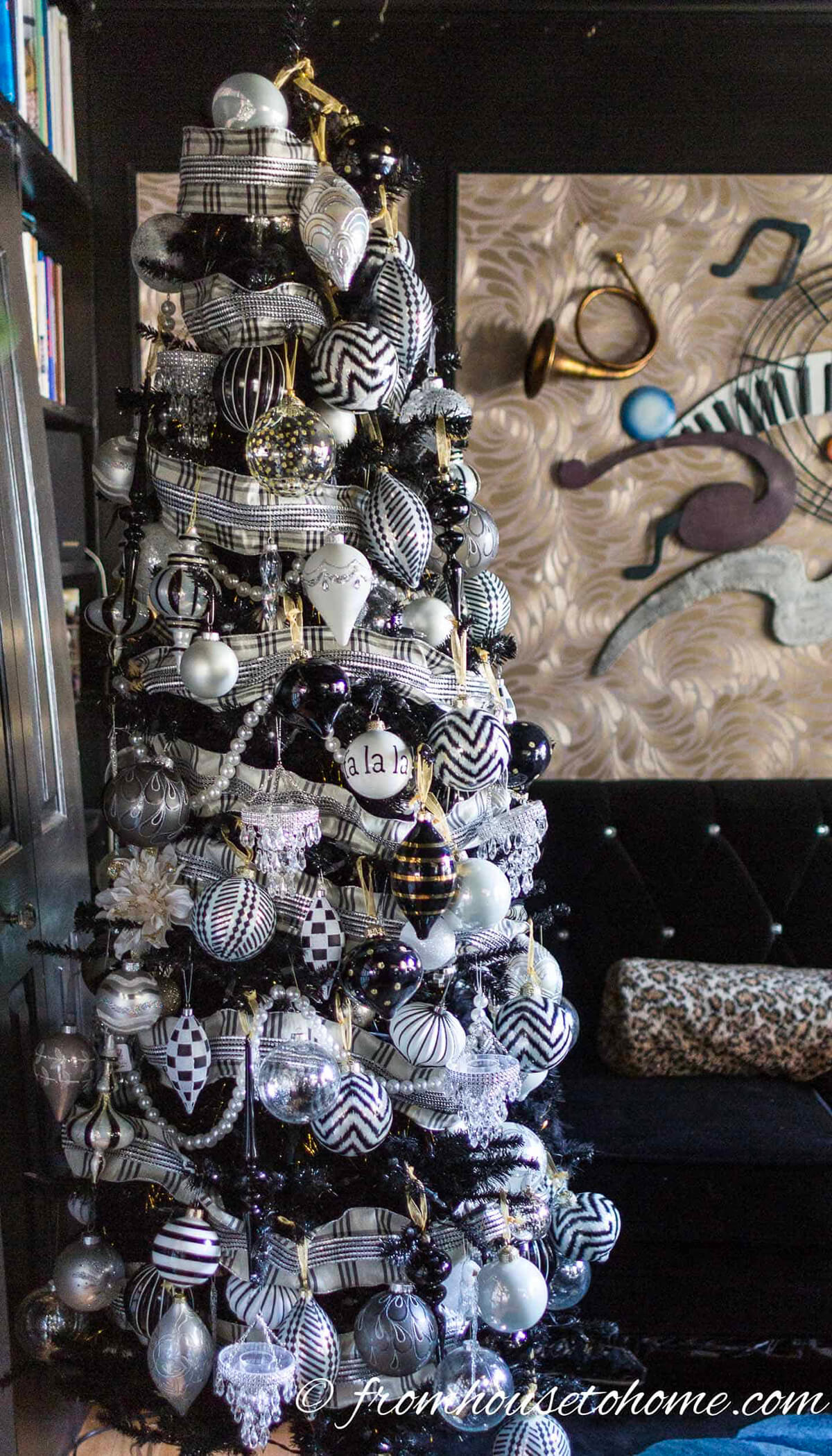 23 Best Black Christmas Tree Decorations for a New Look in 2023