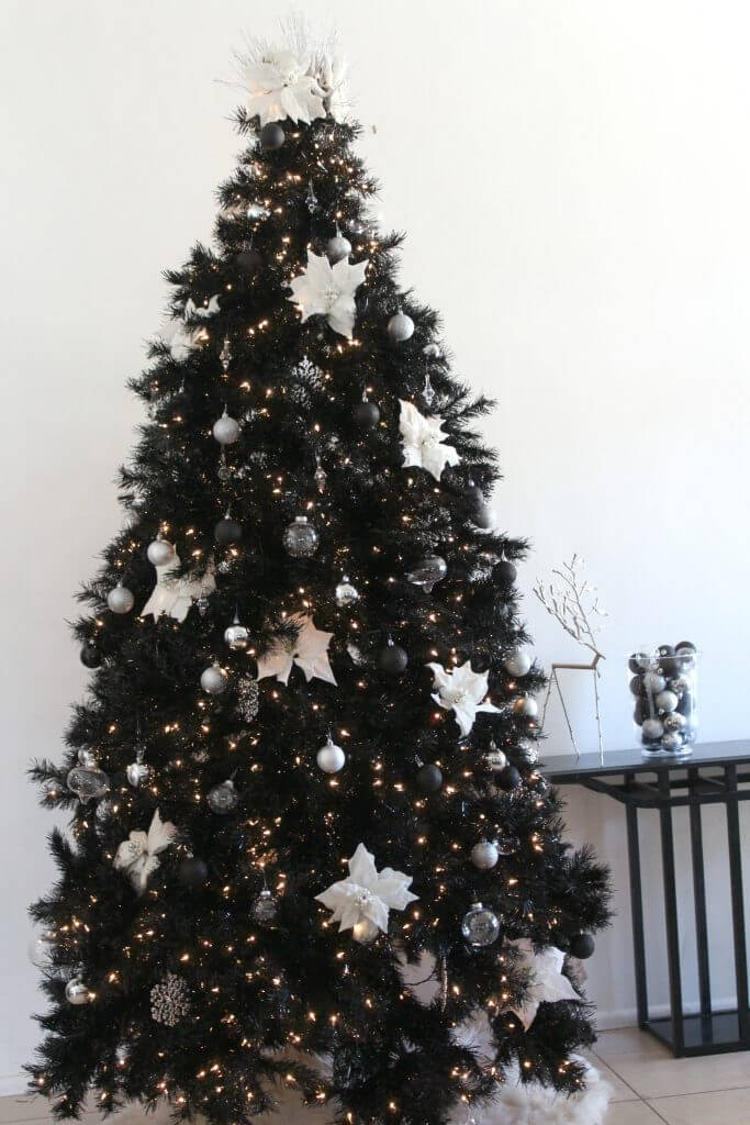 Elegant Black Christmas Tree Design