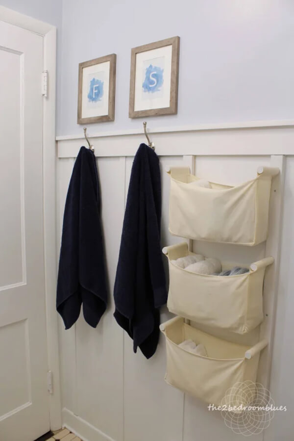 Using Wooden Pegs to Mount Canvas Bags