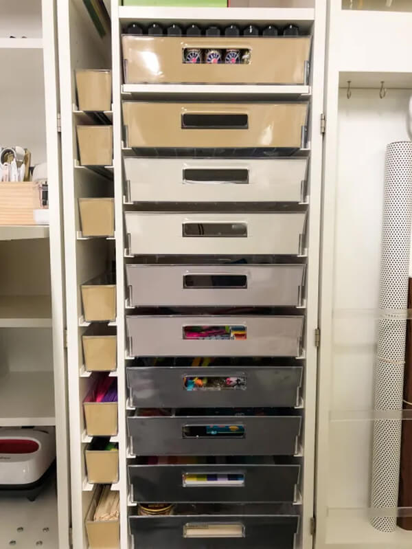 Fun Color-Coded Dreambox Drawer Layout