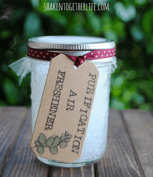 17 Best DIY Bridal Shower Favors Your Guests Will Love in 2024