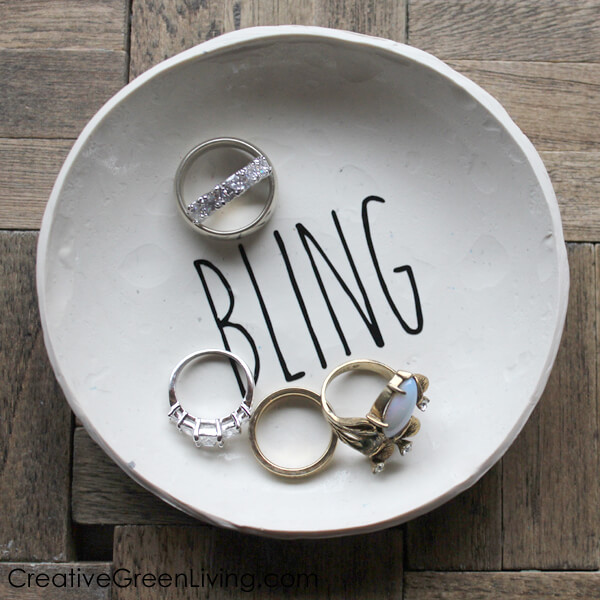 DIY Bling Ring Dish Present