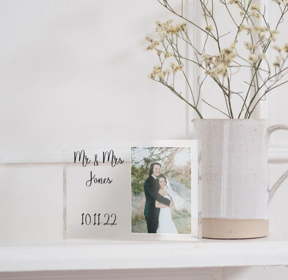 Creative and Unique Wedding Photo Frame