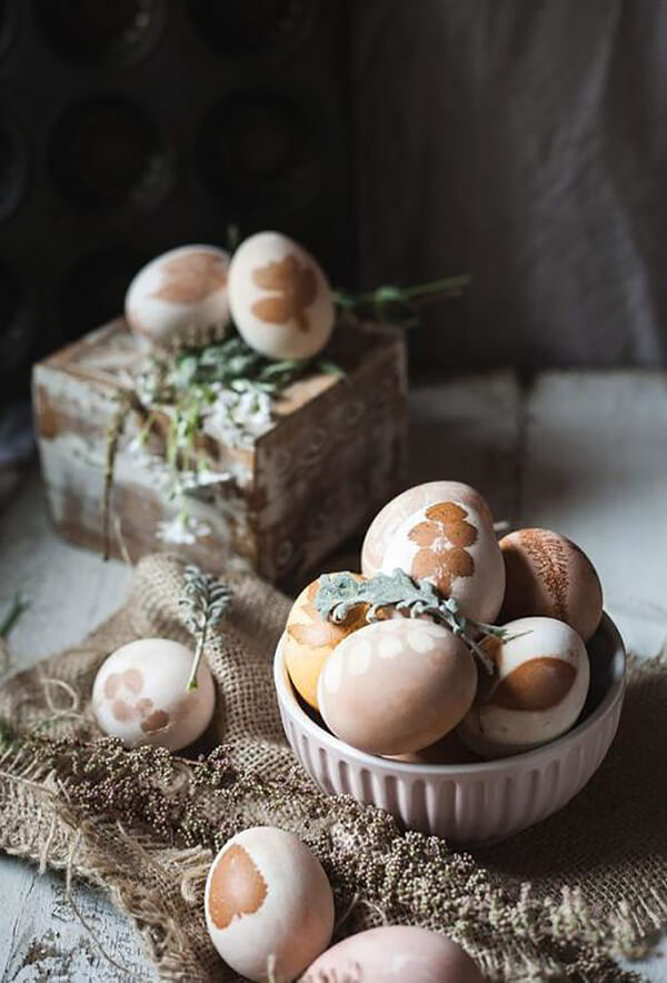 Naturally Dyed Easter Egg Decor
