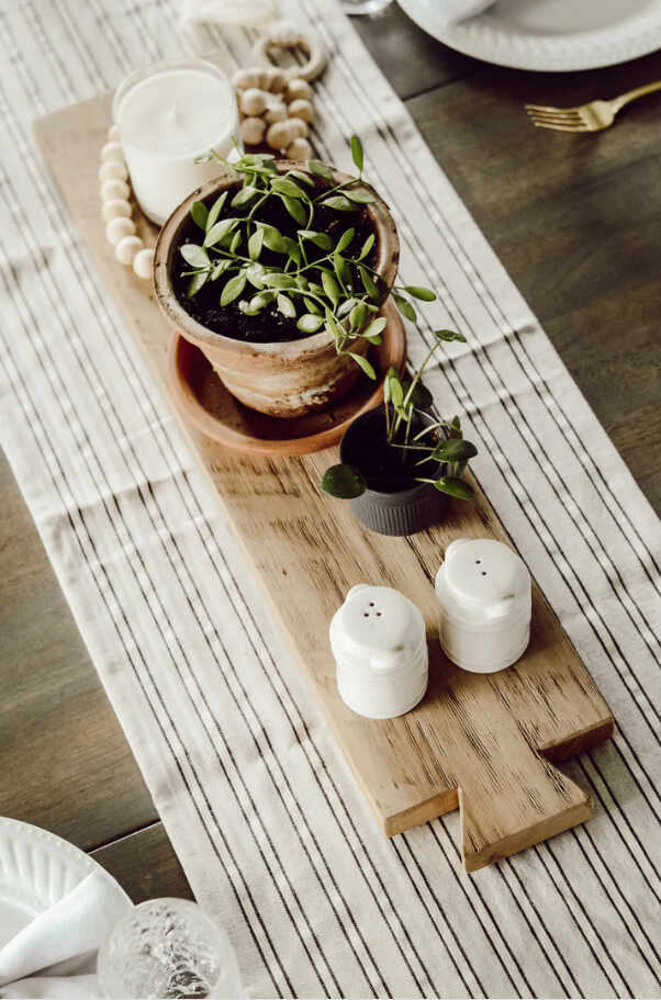 Natural Wood Board Centerpiece Foundation