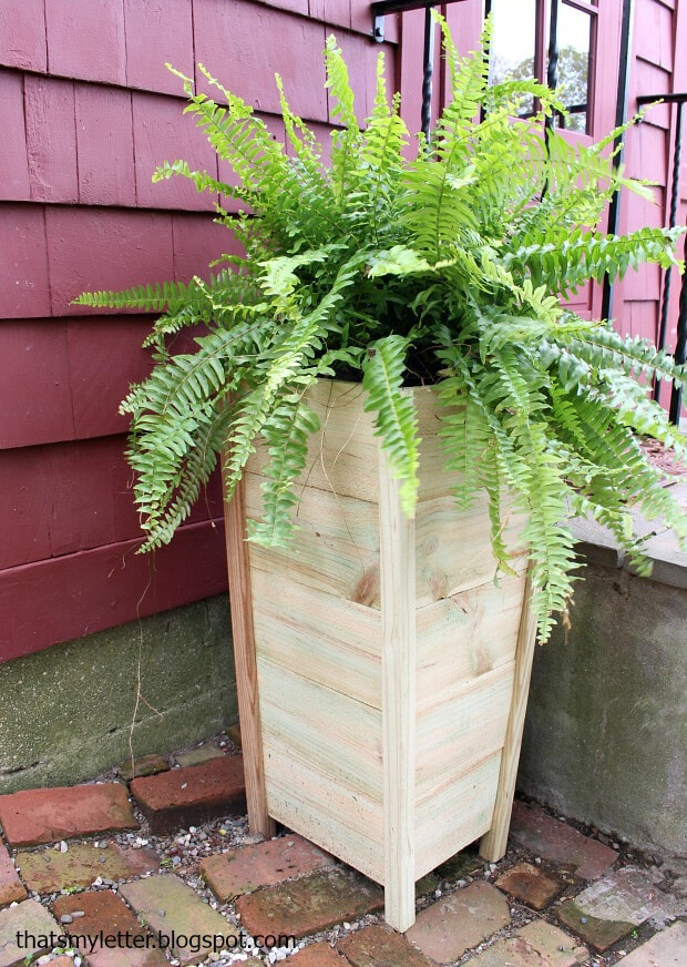 Cool Towering Fence Picket Planter