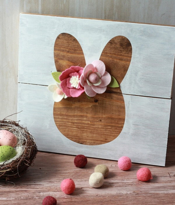 DIY Wooden Easter Bunny Sign