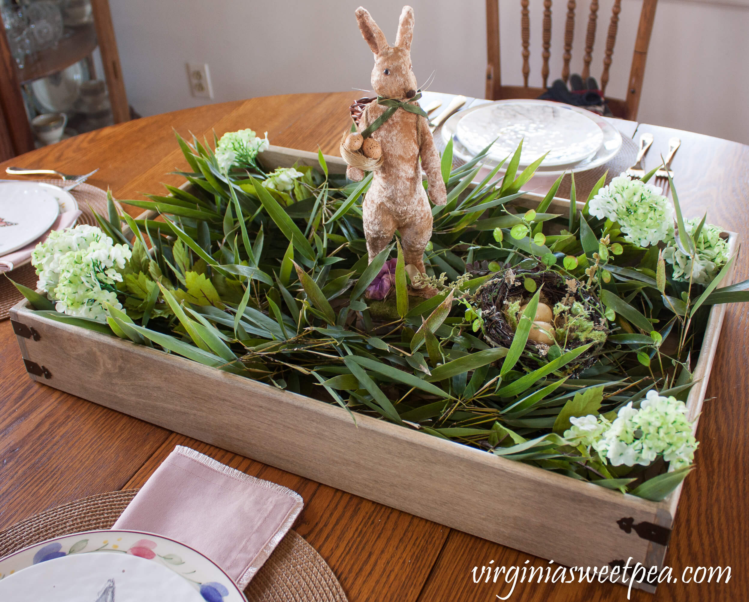 Farmhouse Styled Easter Centerpiece Idea