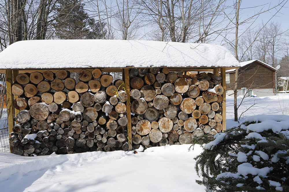 DIY outdoor firewood rack building guide